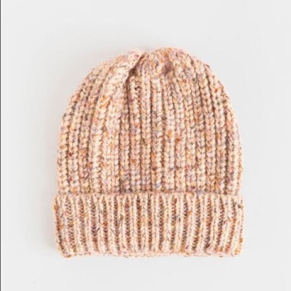 Francesca's Deane Speckled Yarn Beanie - Pink